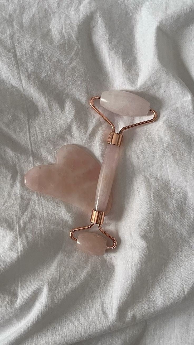 🍁Glow & Sculpt Ice Facial Combo🧊 Soothe your skin, shrink pores, and define your features.🍁 Reusable, Natural, and easy to use daily.🌾 "Enjoy 2 premium tools in 1 value pack"💐