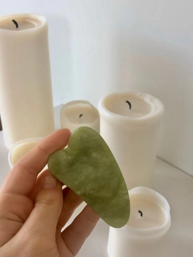 🍁Glow & Sculpt Ice Facial Combo🧊 Soothe your skin, shrink pores, and define your features.🍁 Reusable, Natural, and easy to use daily.🌾 "Enjoy 2 premium tools in 1 value pack"💐